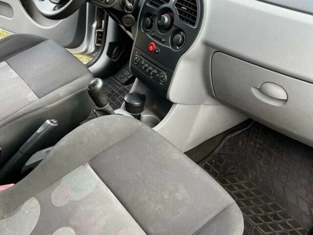 Сірий Рено Модус, об'ємом двигуна 1.2 л та пробігом 218 тис. км за 3700 $, фото 8 на Automoto.ua
