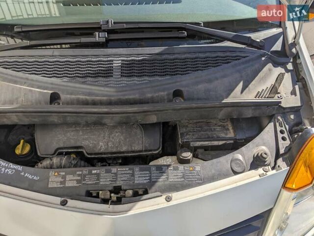 Серый Рено Модус, объемом двигателя 1.1 л и пробегом 170 тыс. км за 3800 $, фото 28 на Automoto.ua