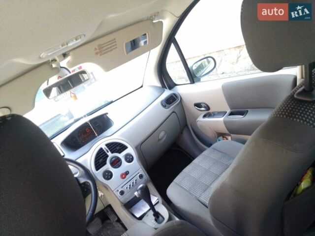 Сірий Рено Модус, об'ємом двигуна 1.6 л та пробігом 207 тис. км за 5400 $, фото 4 на Automoto.ua