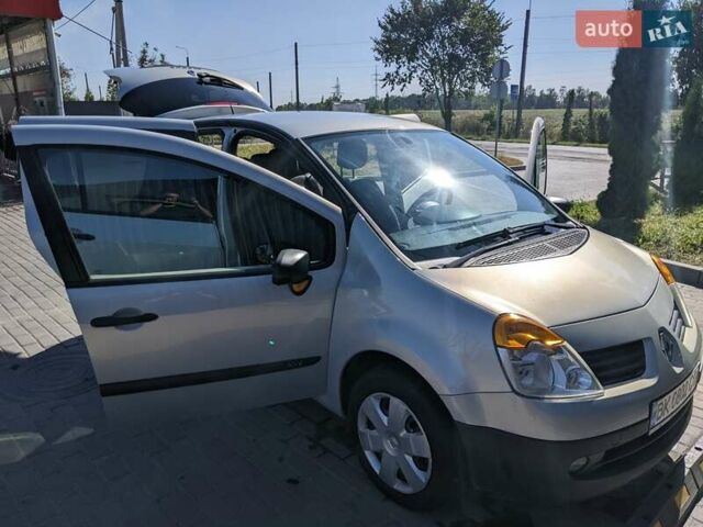 Серый Рено Модус, объемом двигателя 1.1 л и пробегом 170 тыс. км за 3800 $, фото 7 на Automoto.ua