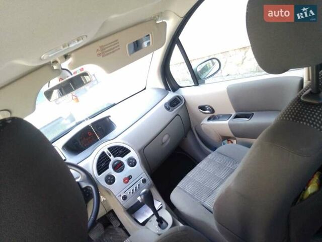 Сірий Рено Модус, об'ємом двигуна 1.6 л та пробігом 207 тис. км за 5400 $, фото 4 на Automoto.ua