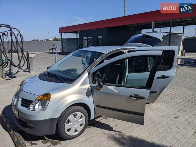 Серый Рено Модус, объемом двигателя 1.1 л и пробегом 170 тыс. км за 3800 $, фото 5 на Automoto.ua