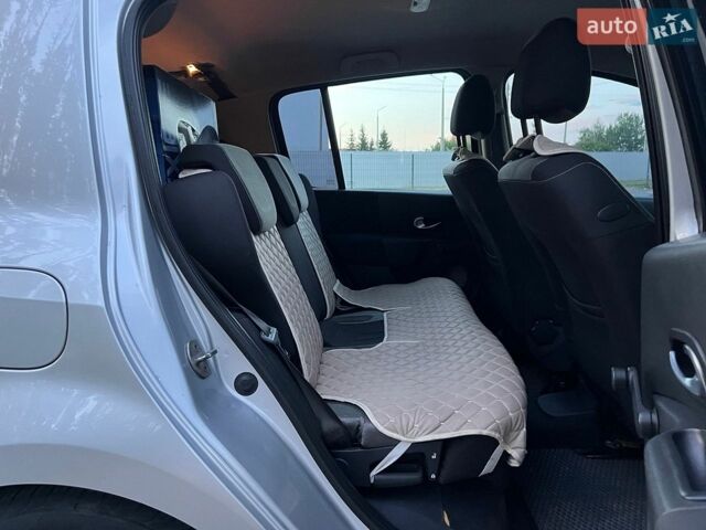 Серый Рено Модус, объемом двигателя 1.2 л и пробегом 210 тыс. км за 3399 $, фото 19 на Automoto.ua