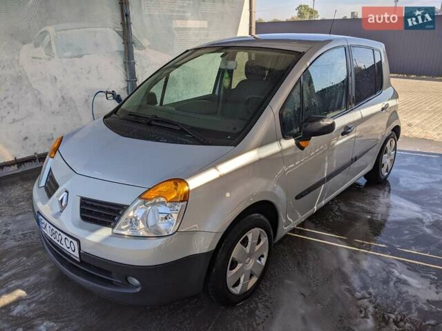 Серый Рено Модус, объемом двигателя 1.1 л и пробегом 170 тыс. км за 3800 $, фото 1 на Automoto.ua