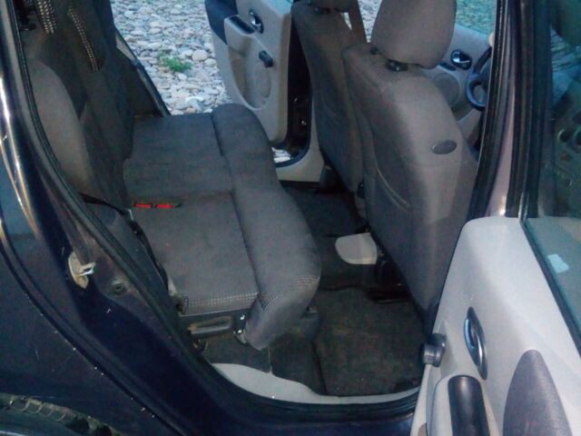 Сірий Рено Модус, об'ємом двигуна 1.5 л та пробігом 185 тис. км за 2300 $, фото 8 на Automoto.ua