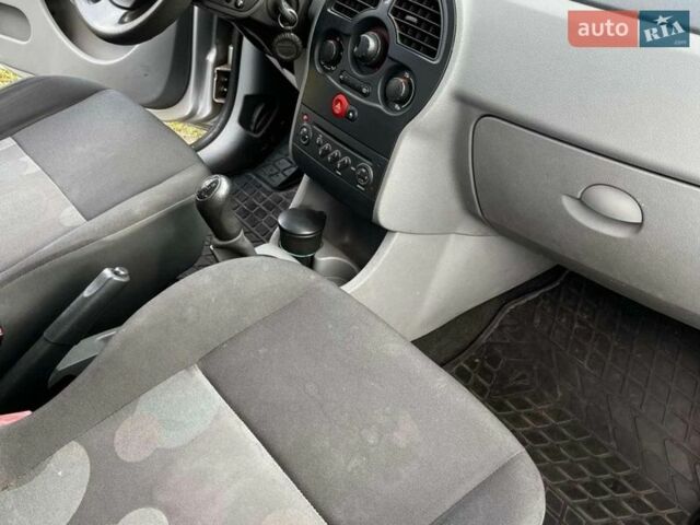 Сірий Рено Модус, об'ємом двигуна 1.2 л та пробігом 218 тис. км за 4100 $, фото 8 на Automoto.ua