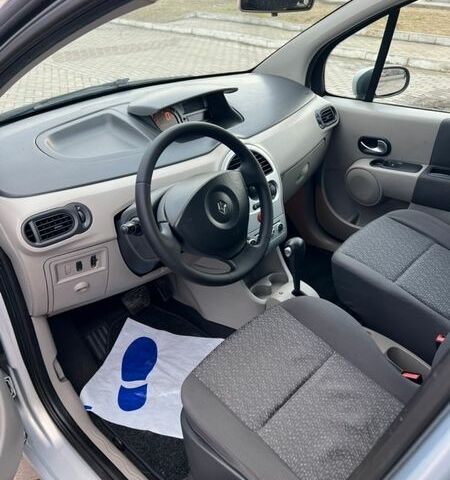 Серый Рено Модус, объемом двигателя 1.6 л и пробегом 230 тыс. км за 5300 $, фото 11 на Automoto.ua