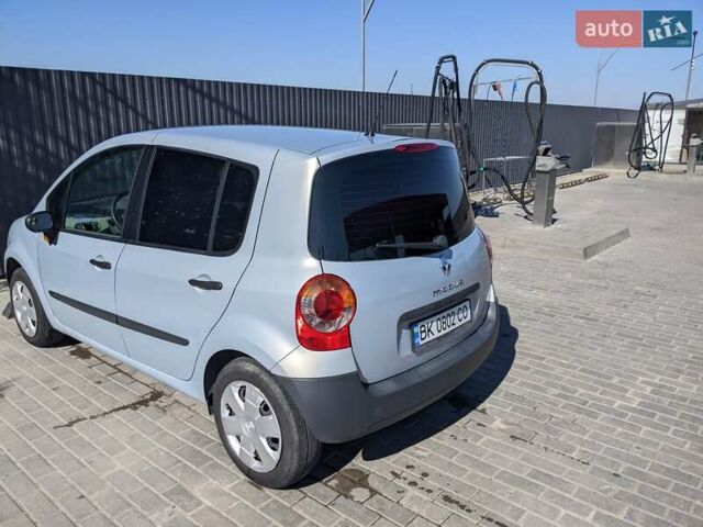 Серый Рено Модус, объемом двигателя 1.1 л и пробегом 170 тыс. км за 3800 $, фото 6 на Automoto.ua