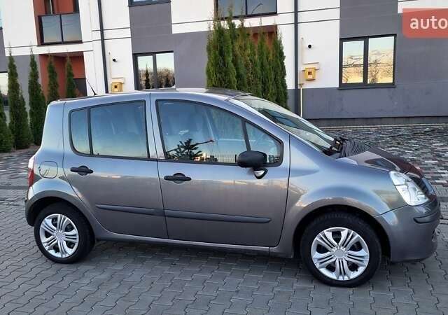 Серый Рено Модус, объемом двигателя 1.1 л и пробегом 212 тыс. км за 3499 $, фото 6 на Automoto.ua