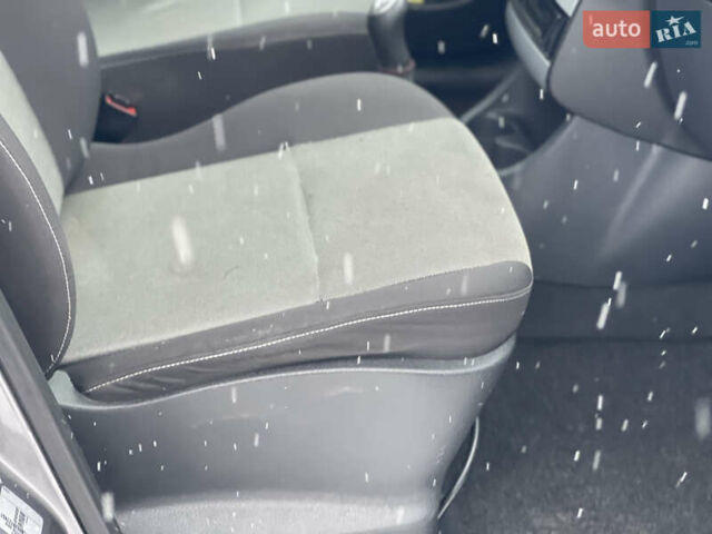 Сірий Рено Модус, об'ємом двигуна 1.6 л та пробігом 240 тис. км за 4600 $, фото 15 на Automoto.ua