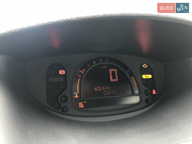 Серый Рено Модус, объемом двигателя 0 л и пробегом 196 тыс. км за 4200 $, фото 14 на Automoto.ua