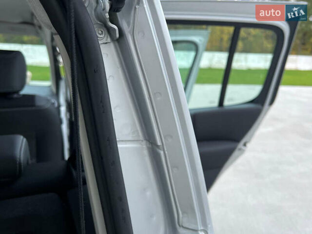 Сірий Рено Модус, об'ємом двигуна 1.6 л та пробігом 130 тис. км за 6300 $, фото 94 на Automoto.ua