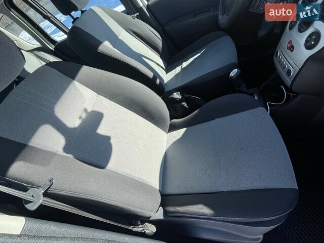 Сірий Рено Модус, об'ємом двигуна 1.6 л та пробігом 157 тис. км за 5500 $, фото 18 на Automoto.ua