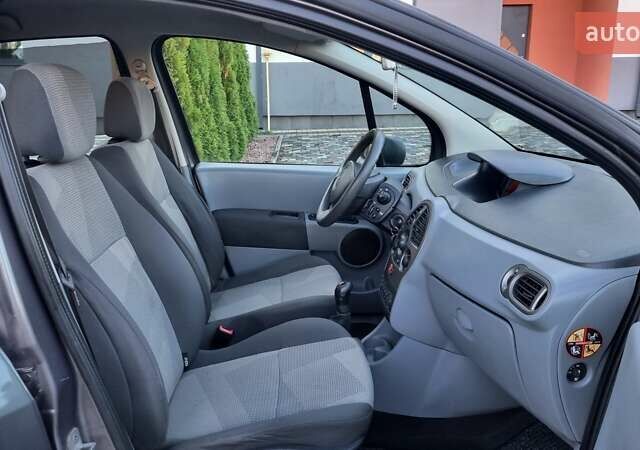 Серый Рено Модус, объемом двигателя 1.1 л и пробегом 212 тыс. км за 3499 $, фото 23 на Automoto.ua