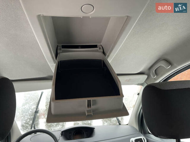 Сірий Рено Модус, об'ємом двигуна 1.6 л та пробігом 240 тис. км за 4650 $, фото 23 на Automoto.ua