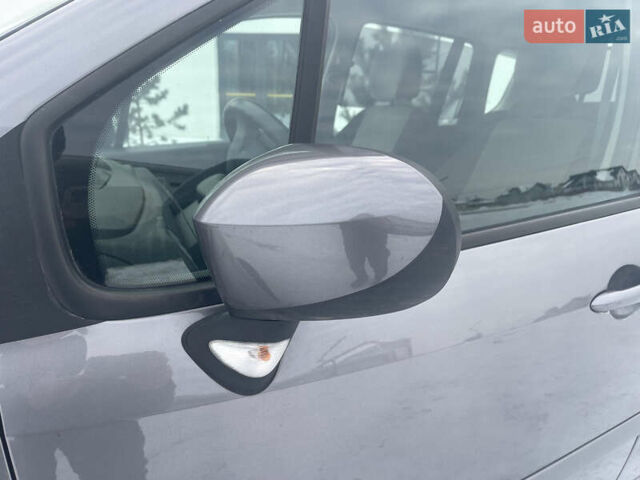 Сірий Рено Модус, об'ємом двигуна 1.6 л та пробігом 240 тис. км за 4650 $, фото 35 на Automoto.ua