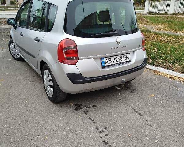 Сірий Рено Модус, об'ємом двигуна 1.25 л та пробігом 249 тис. км за 4100 $, фото 8 на Automoto.ua