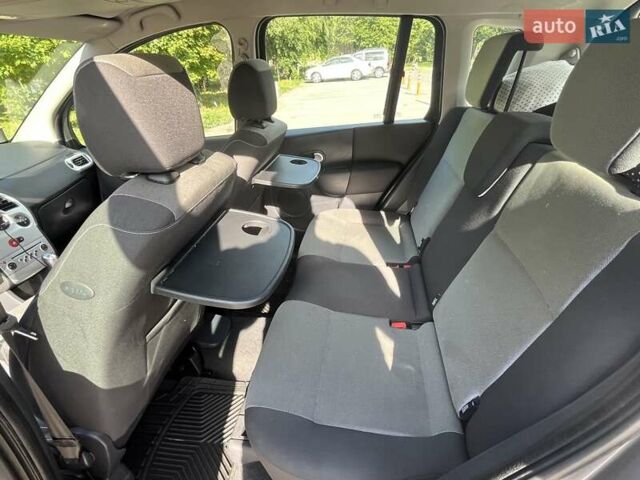 Серый Рено Модус, объемом двигателя 1.6 л и пробегом 142 тыс. км за 5800 $, фото 27 на Automoto.ua