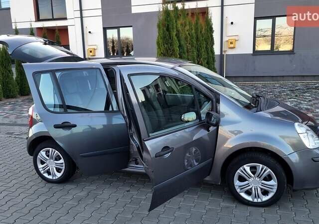 Серый Рено Модус, объемом двигателя 1.2 л и пробегом 212 тыс. км за 3550 $, фото 19 на Automoto.ua