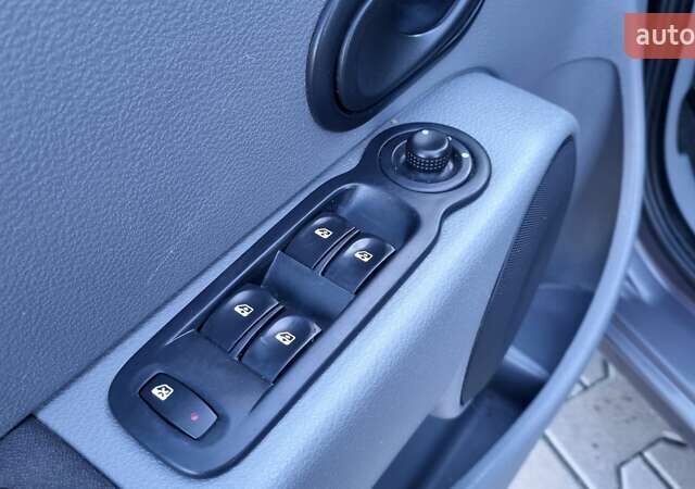 Сірий Рено Модус, об'ємом двигуна 1.2 л та пробігом 212 тис. км за 3850 $, фото 32 на Automoto.ua