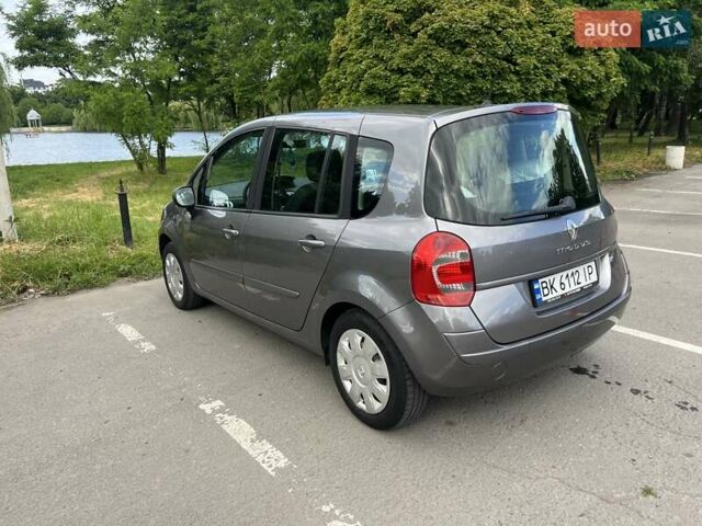Серый Рено Модус, объемом двигателя 1.6 л и пробегом 142 тыс. км за 5800 $, фото 1 на Automoto.ua