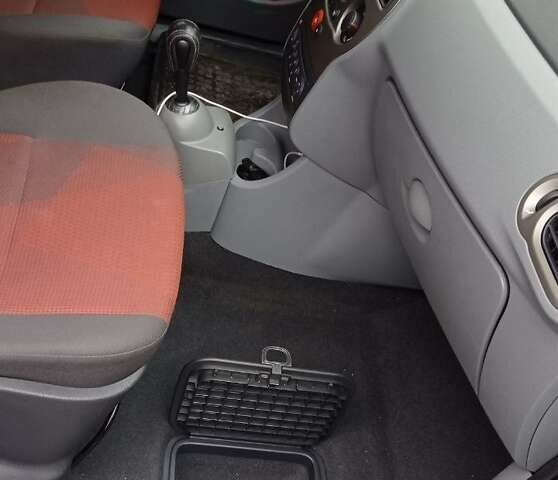 Сірий Рено Модус, об'ємом двигуна 1.15 л та пробігом 79 тис. км за 5500 $, фото 15 на Automoto.ua