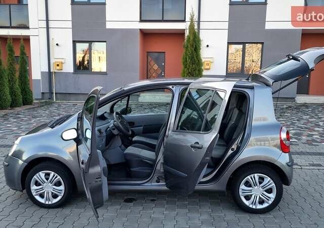 Серый Рено Модус, объемом двигателя 1.15 л и пробегом 212 тыс. км за 3750 $, фото 36 на Automoto.ua