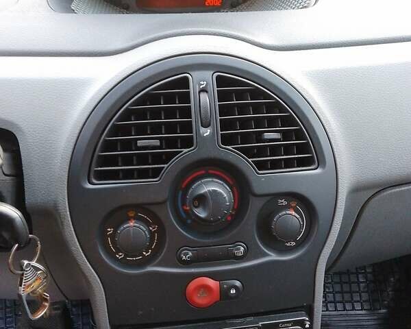 Сірий Рено Модус, об'ємом двигуна 1.15 л та пробігом 244 тис. км за 4299 $, фото 6 на Automoto.ua