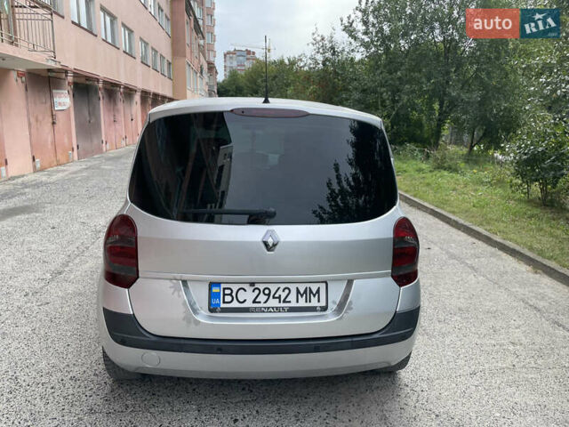 Серый Рено Модус, объемом двигателя 1.2 л и пробегом 201 тыс. км за 4200 $, фото 18 на Automoto.ua