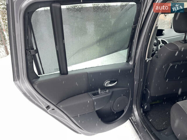 Сірий Рено Модус, об'ємом двигуна 1.6 л та пробігом 240 тис. км за 4600 $, фото 11 на Automoto.ua