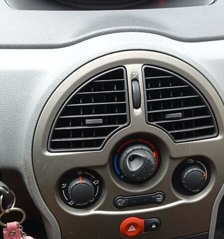 Сірий Рено Модус, об'ємом двигуна 1.15 л та пробігом 79 тис. км за 5500 $, фото 17 на Automoto.ua