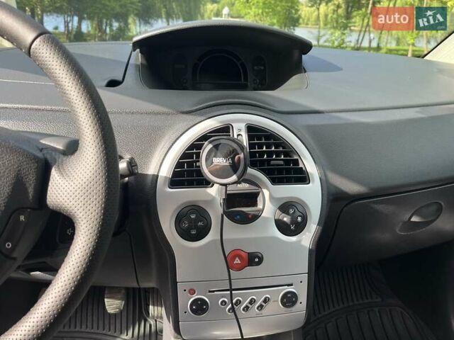 Серый Рено Модус, объемом двигателя 1.6 л и пробегом 142 тыс. км за 5800 $, фото 45 на Automoto.ua