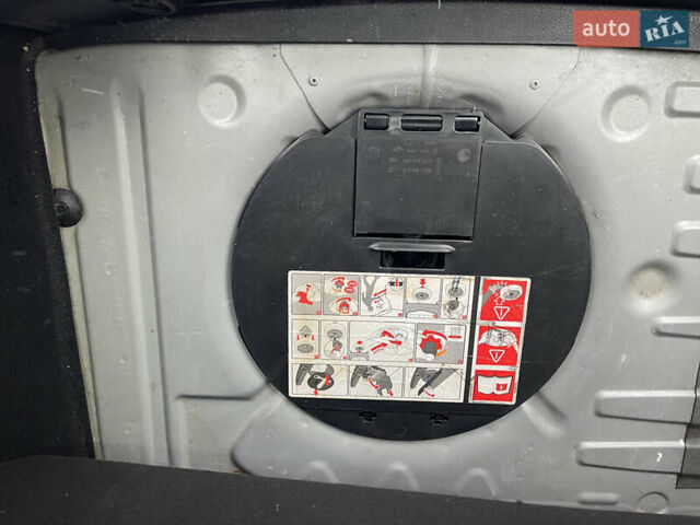 Сірий Рено Модус, об'ємом двигуна 1.6 л та пробігом 240 тис. км за 4600 $, фото 21 на Automoto.ua