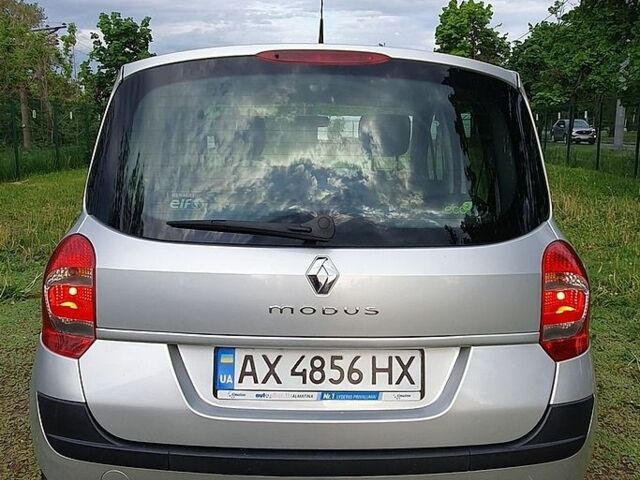 Сірий Рено Модус, об'ємом двигуна 1.25 л та пробігом 306 тис. км за 3999 $, фото 11 на Automoto.ua
