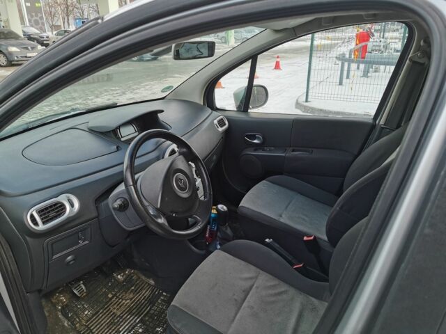 Серый Рено Модус, объемом двигателя 1.1 л и пробегом 222 тыс. км за 4900 $, фото 9 на Automoto.ua