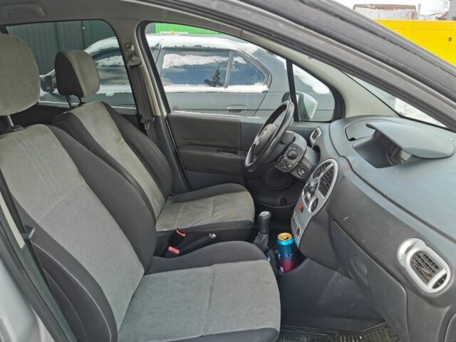 Серый Рено Модус, объемом двигателя 1.1 л и пробегом 222 тыс. км за 4900 $, фото 7 на Automoto.ua