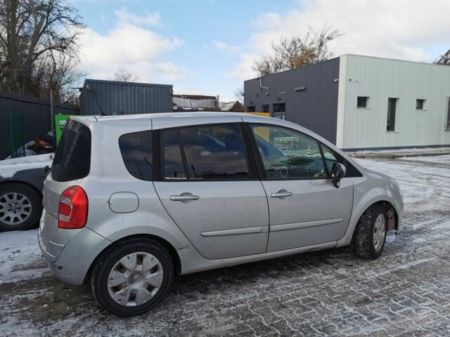 Серый Рено Модус, объемом двигателя 1.1 л и пробегом 222 тыс. км за 4900 $, фото 2 на Automoto.ua