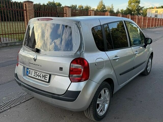 Сірий Рено Модус, об'ємом двигуна 1.6 л та пробігом 202 тис. км за 3900 $, фото 8 на Automoto.ua