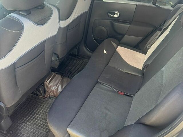 Сірий Рено Модус, об'ємом двигуна 1.2 л та пробігом 280 тис. км за 3600 $, фото 4 на Automoto.ua