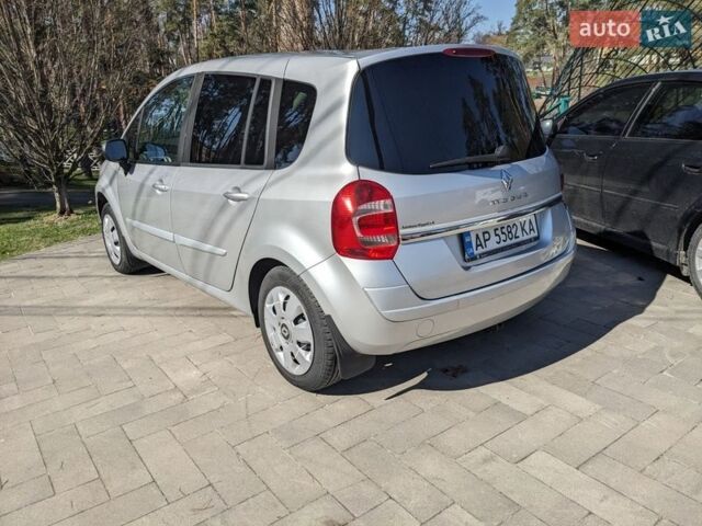 Серый Рено Модус, объемом двигателя 1.2 л и пробегом 201 тыс. км за 4200 $, фото 1 на Automoto.ua
