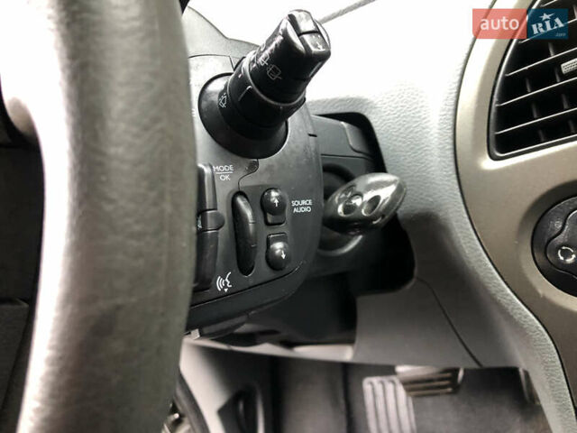 Сірий Рено Модус, об'ємом двигуна 1.6 л та пробігом 230 тис. км за 6300 $, фото 13 на Automoto.ua