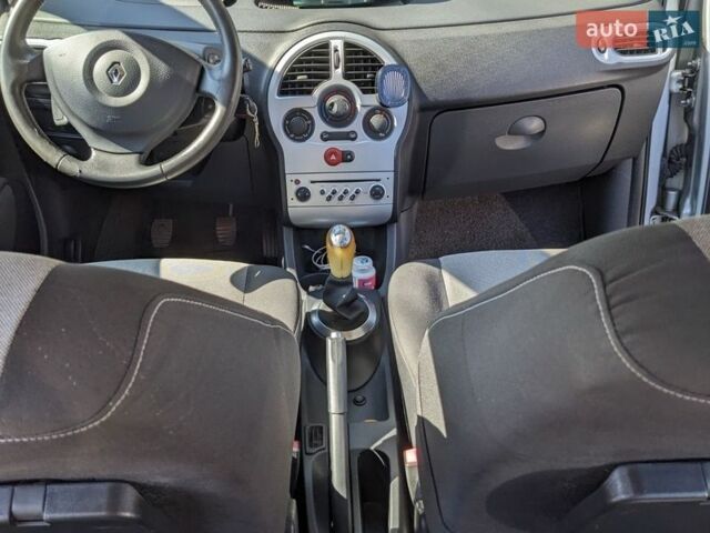 Сірий Рено Модус, об'ємом двигуна 1.2 л та пробігом 201 тис. км за 5200 $, фото 4 на Automoto.ua