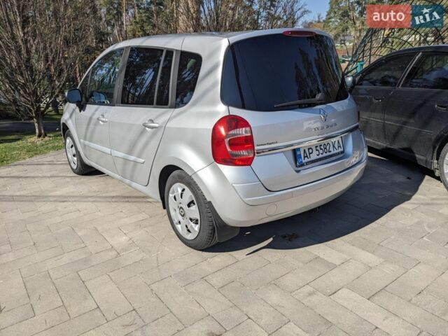 Серый Рено Модус, объемом двигателя 1.2 л и пробегом 201 тыс. км за 3800 $, фото 1 на Automoto.ua
