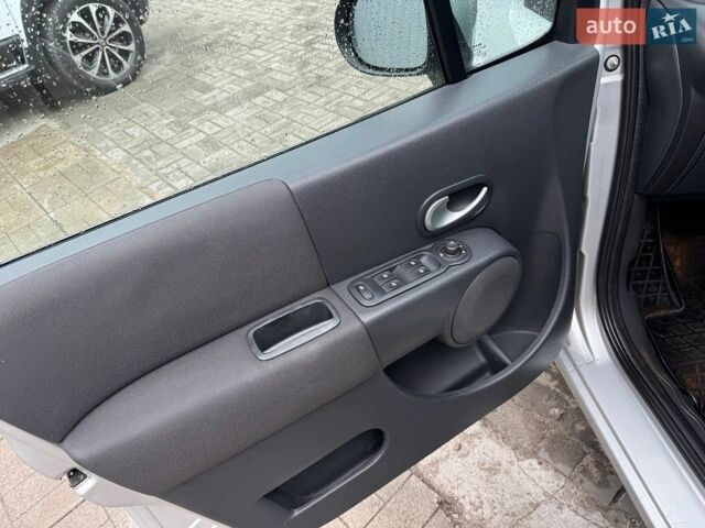 Сірий Рено Модус, об'ємом двигуна 1.6 л та пробігом 176 тис. км за 5500 $, фото 6 на Automoto.ua