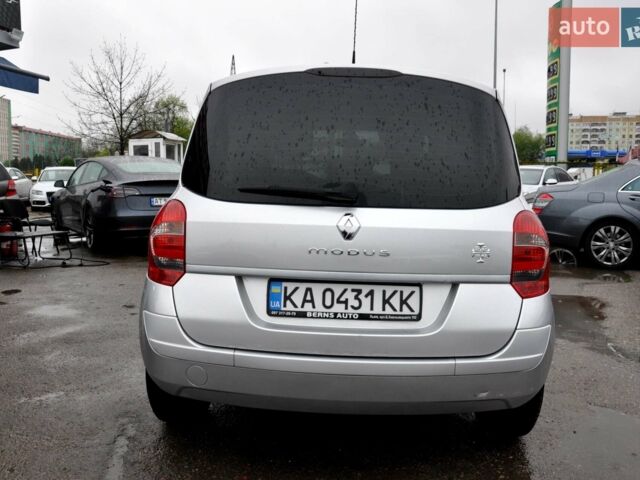 Серый Рено Модус, объемом двигателя 1.6 л и пробегом 274 тыс. км за 4150 $, фото 8 на Automoto.ua