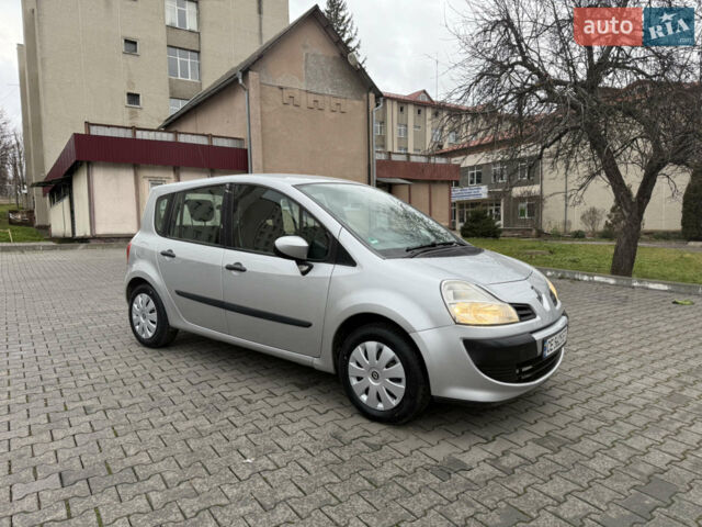 Серый Рено Модус, объемом двигателя 1.2 л и пробегом 228 тыс. км за 4150 $, фото 3 на Automoto.ua