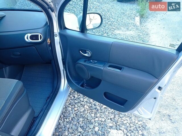 Серый Рено Модус, объемом двигателя 1.6 л и пробегом 90 тыс. км за 5700 $, фото 28 на Automoto.ua