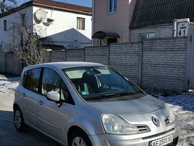 Сірий Рено Модус, об'ємом двигуна 1.15 л та пробігом 222 тис. км за 3600 $, фото 3 на Automoto.ua