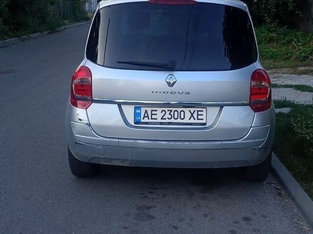 Сірий Рено Модус, об'ємом двигуна 1.15 л та пробігом 225 тис. км за 3400 $, фото 4 на Automoto.ua