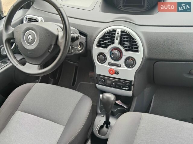Сірий Рено Модус, об'ємом двигуна 1.6 л та пробігом 150 тис. км за 6799 $, фото 23 на Automoto.ua